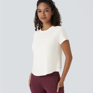 HALARA Cream Short Sleeve Tee